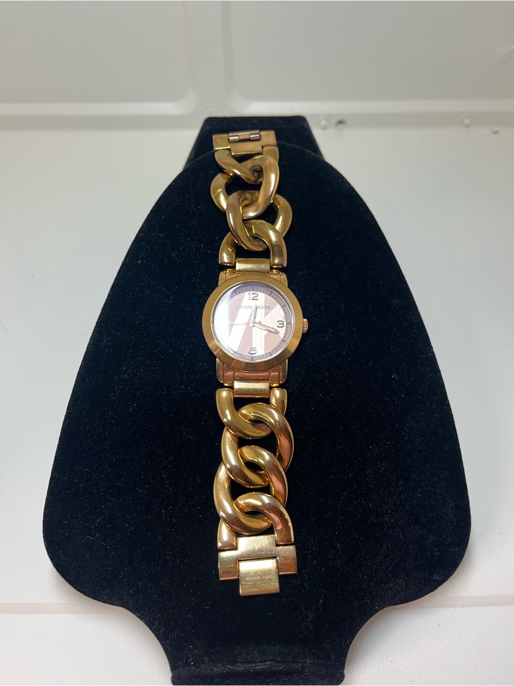 Ladies Michael Kors Rose Gold-Tone Chunky Chain Bracelet Watch trendy work party